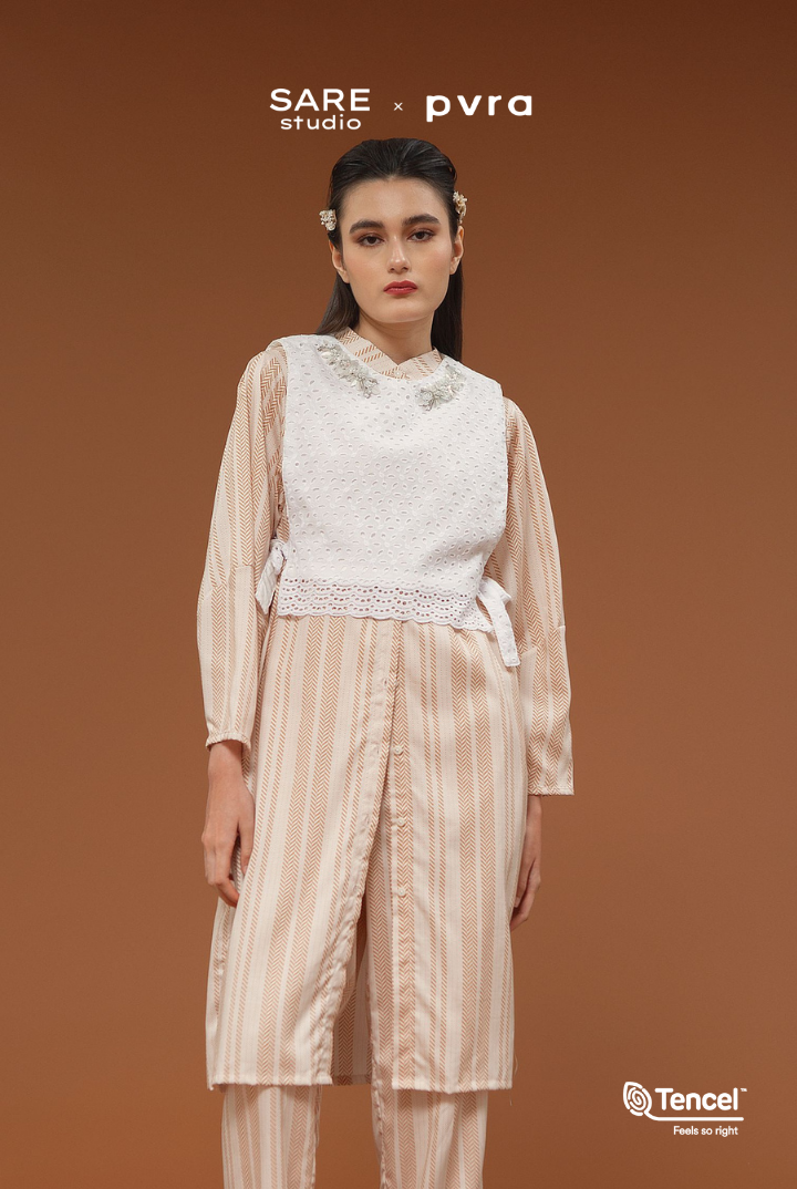 Gala Mandarin Collar Tunic in Sand Woven