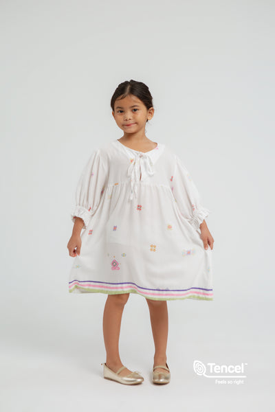Una Kids Babydoll Dress in White Daya