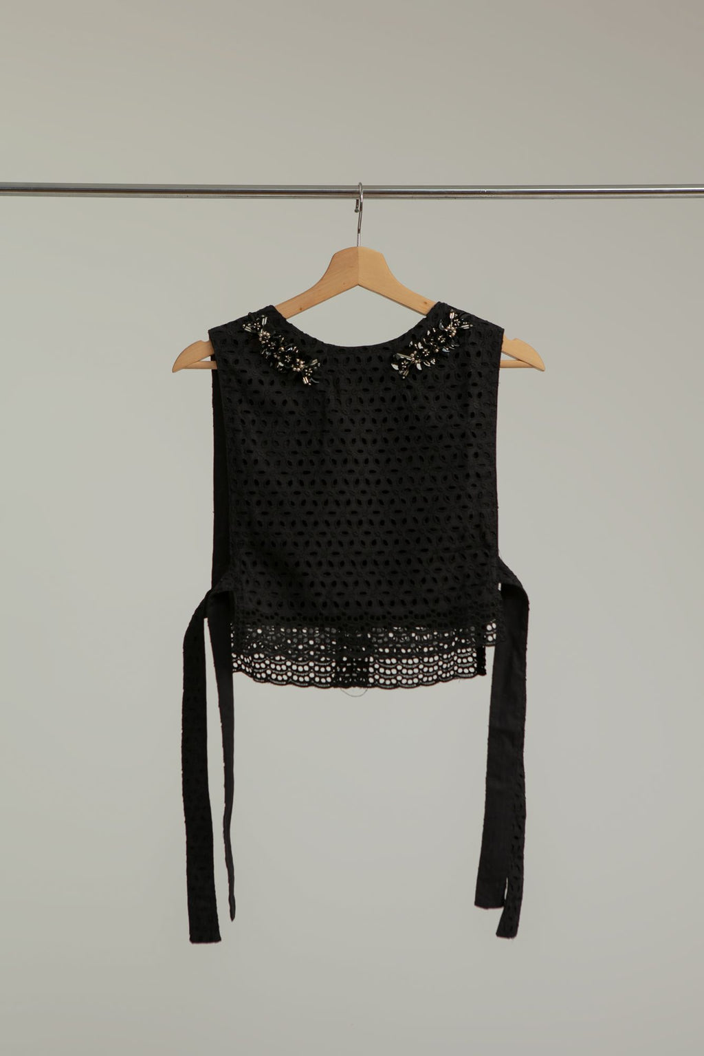 Anggrek Bib in Black
