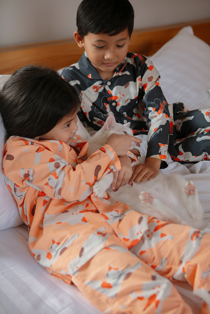 Praya Parigi Kids Long Sleeve Set in Peach Gembul