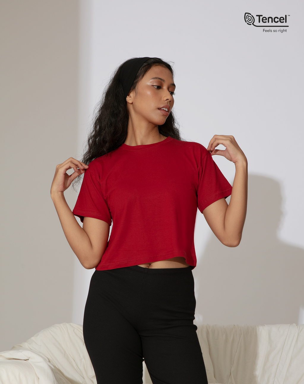 Baia Cropped T-shirt in Ruby Red