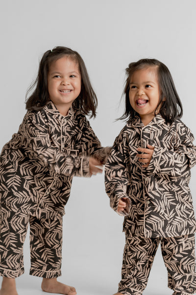 Praya Parigi Kids Long Sleeve Set in Black Bamboo