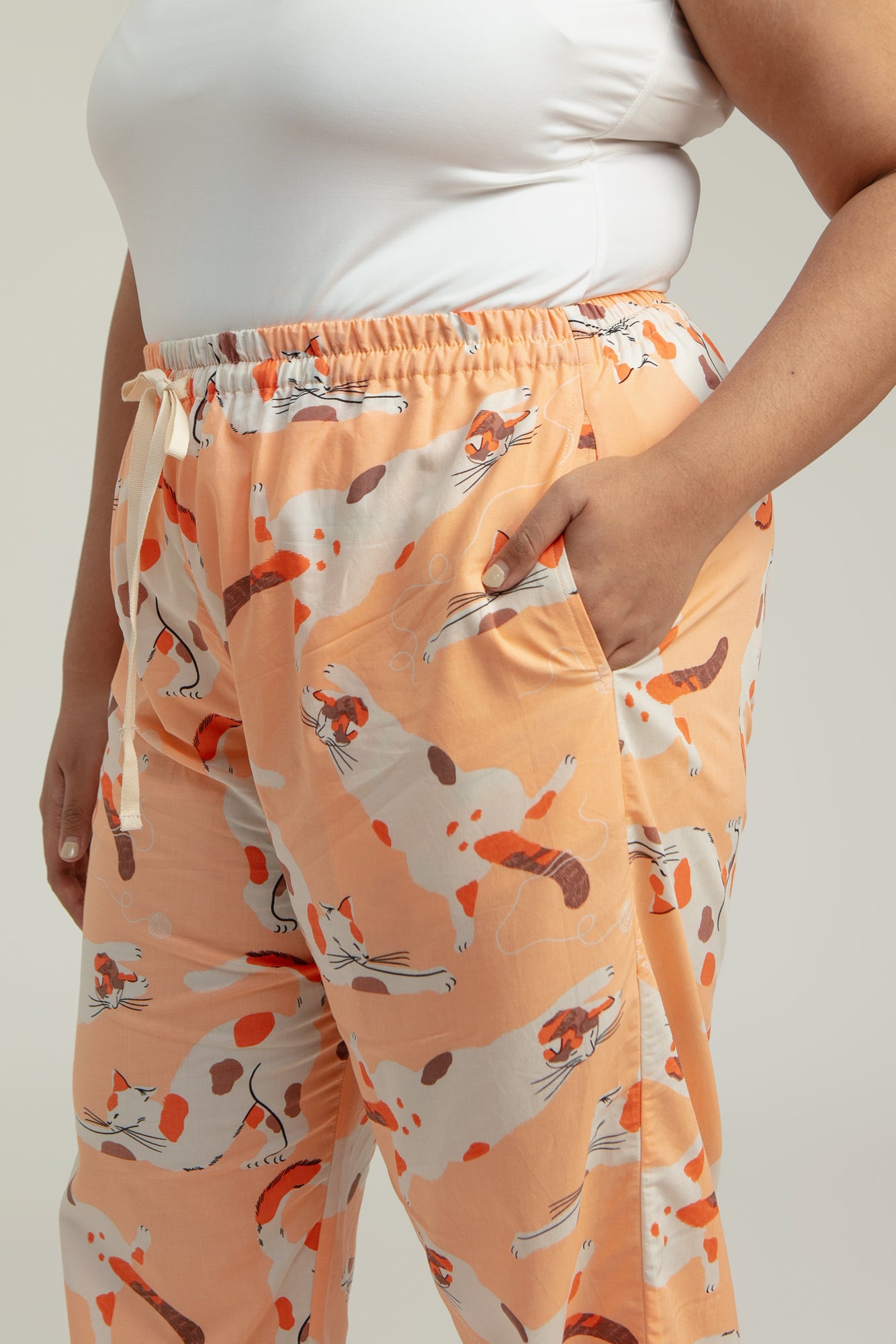 Gani Unisex Relax Pants in Peach Gembul