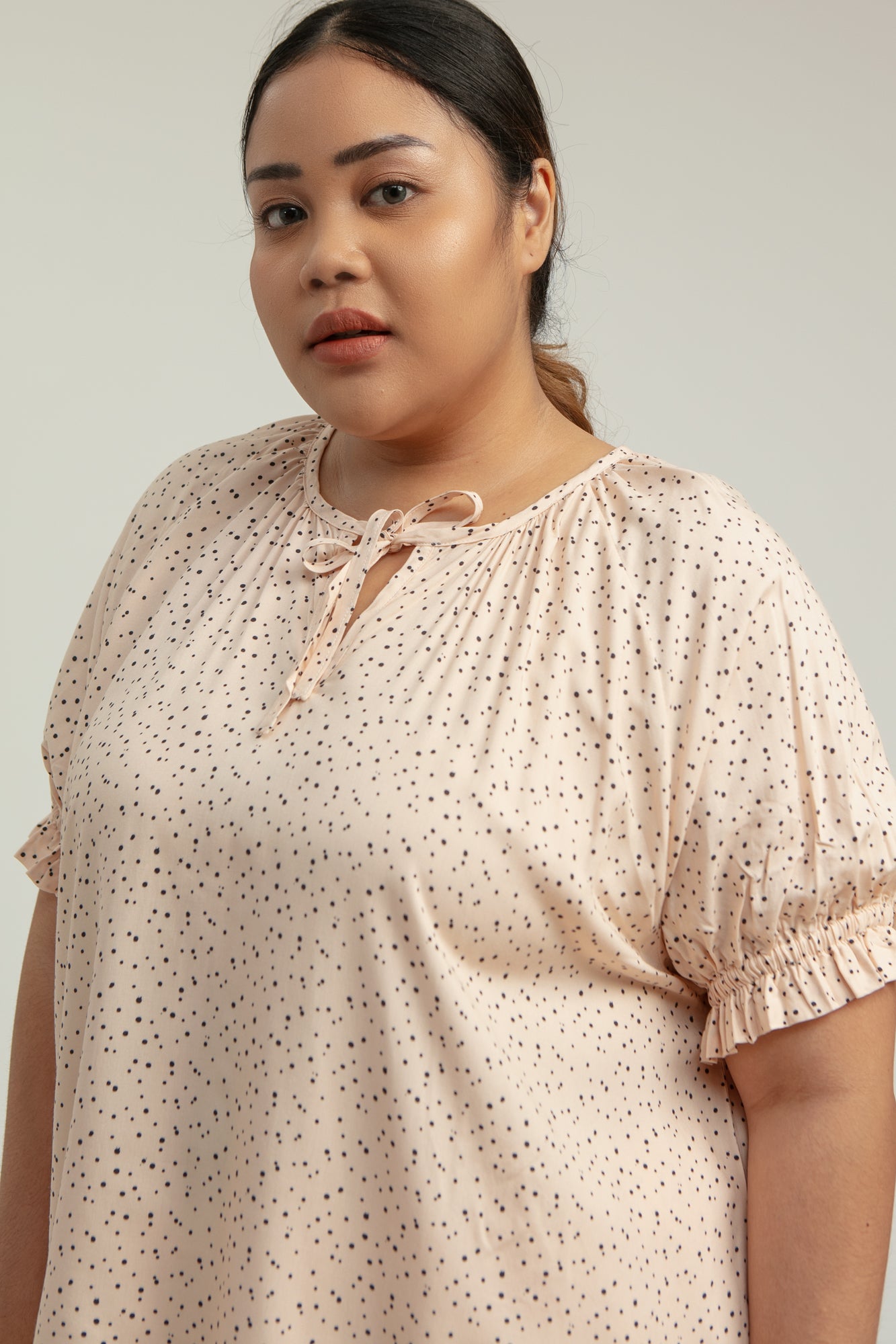 Lira Raglan Top in Peach Dots