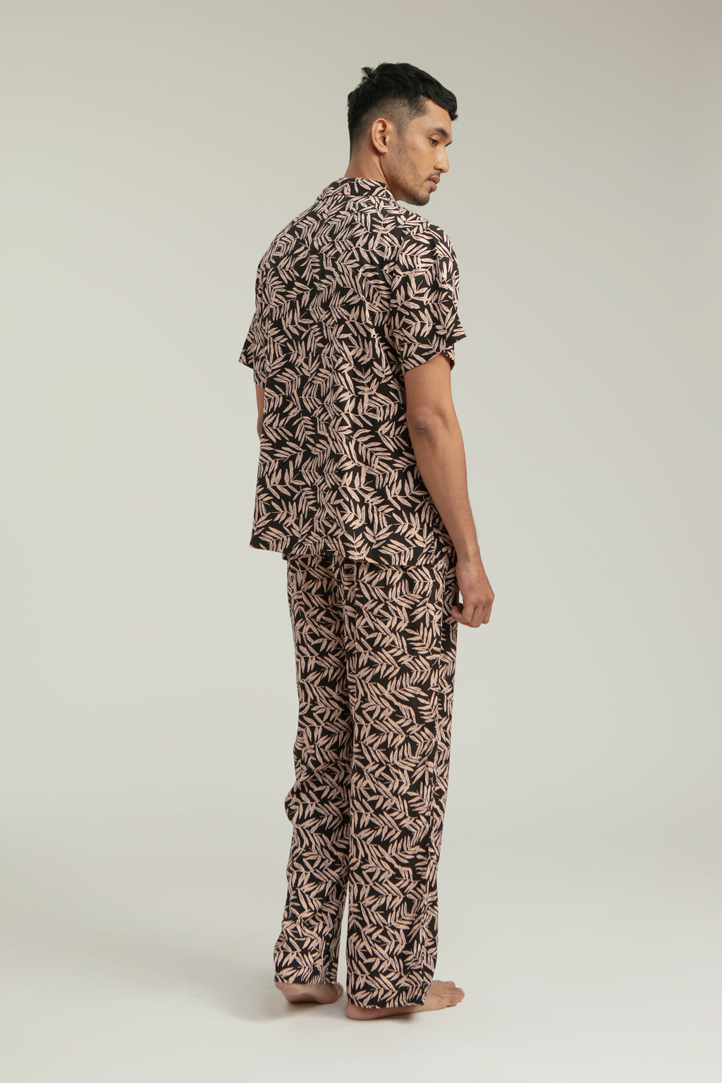 Dali Unisex Relax Top in Black Bamboo