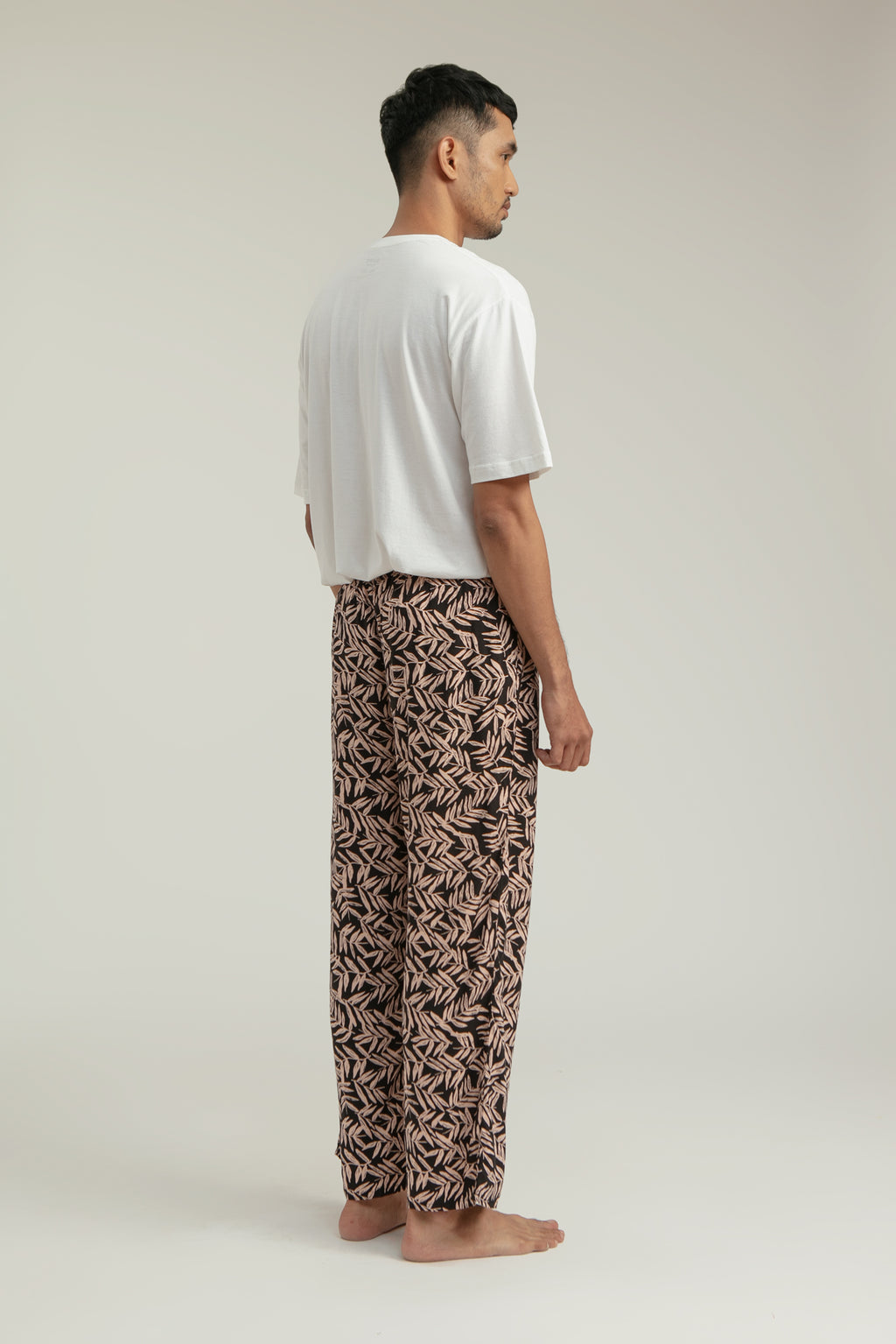 Gani Unisex Relax Pants in Black Bamboo