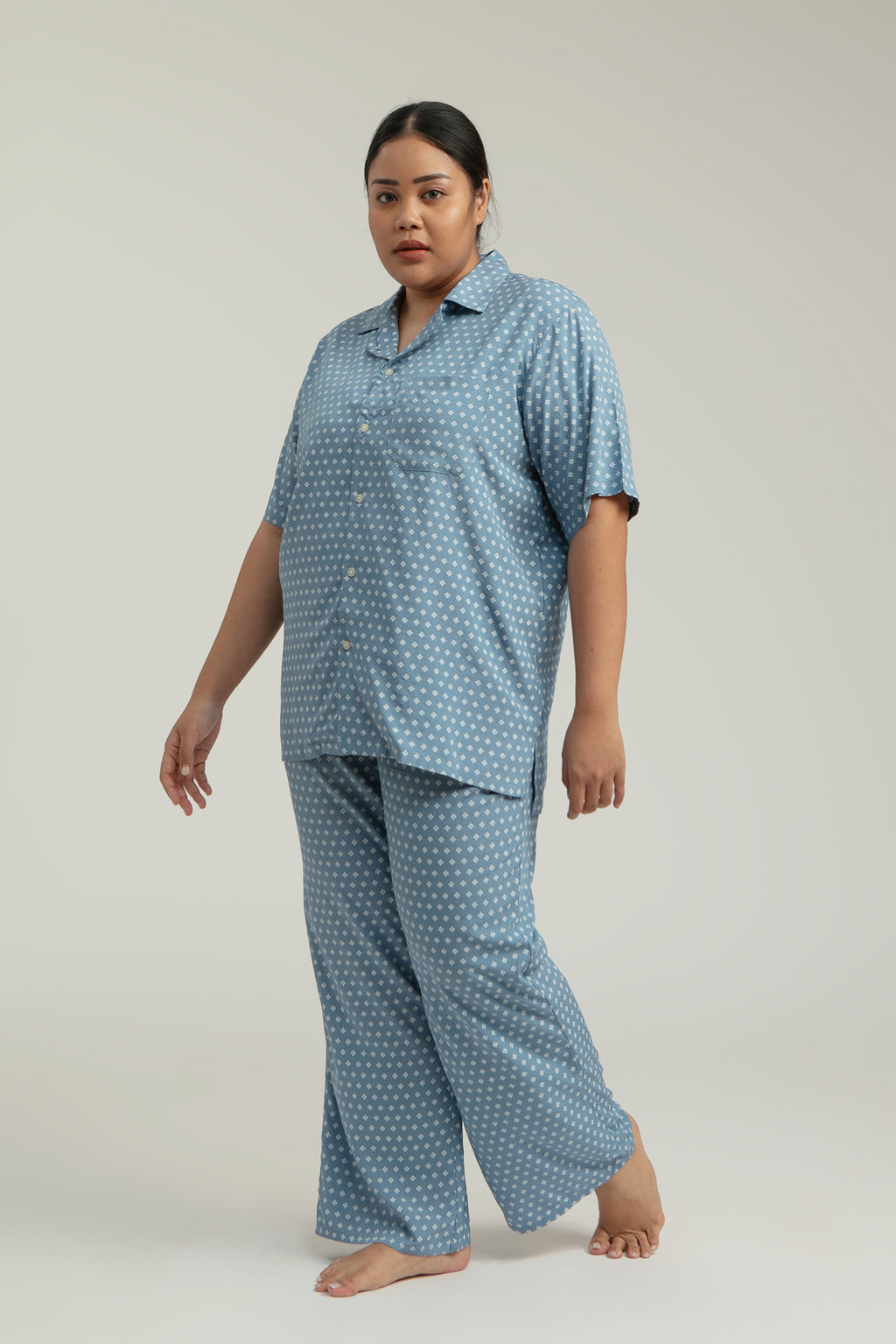 Dali Unisex Relax Top in Sky Bijou