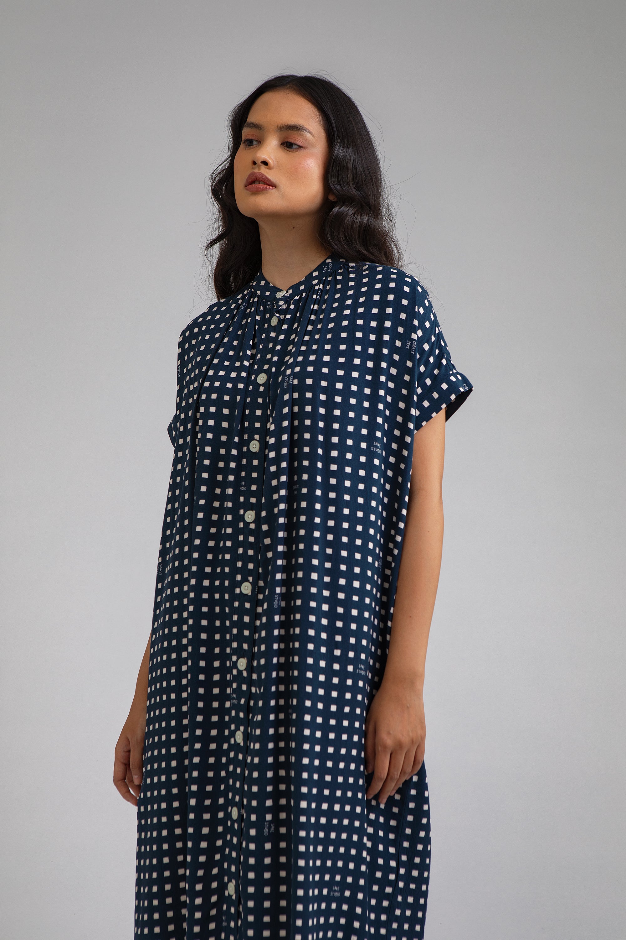 Obi Loose Dress in Navy Dadu