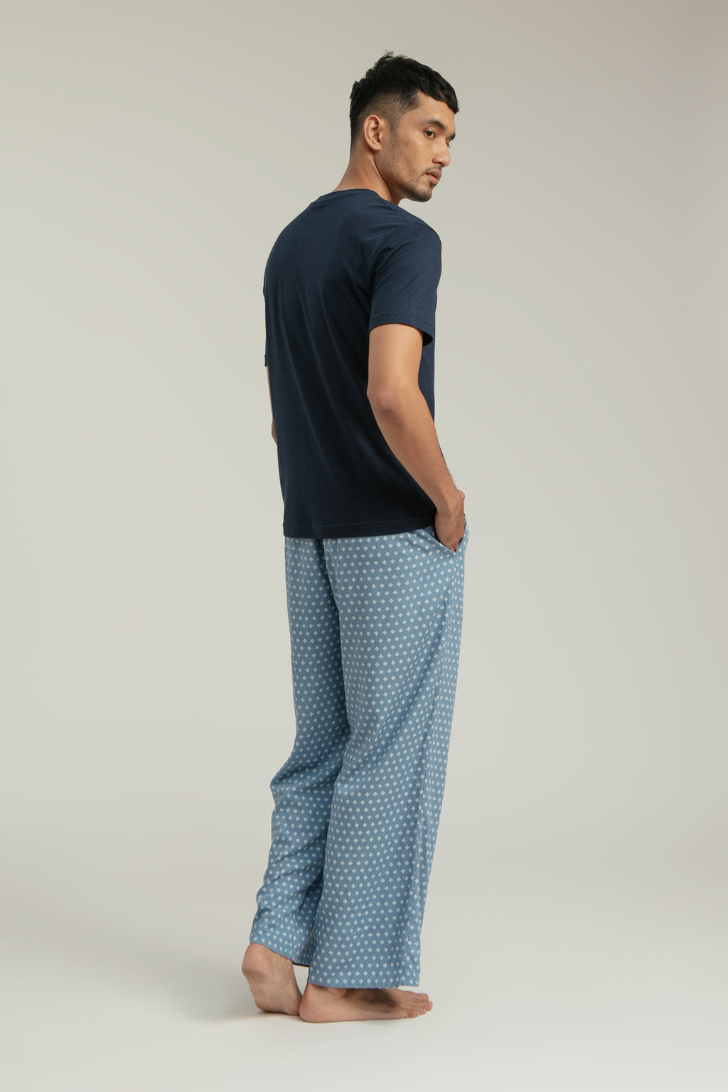 Bajo Unisex T-shirt in Navy