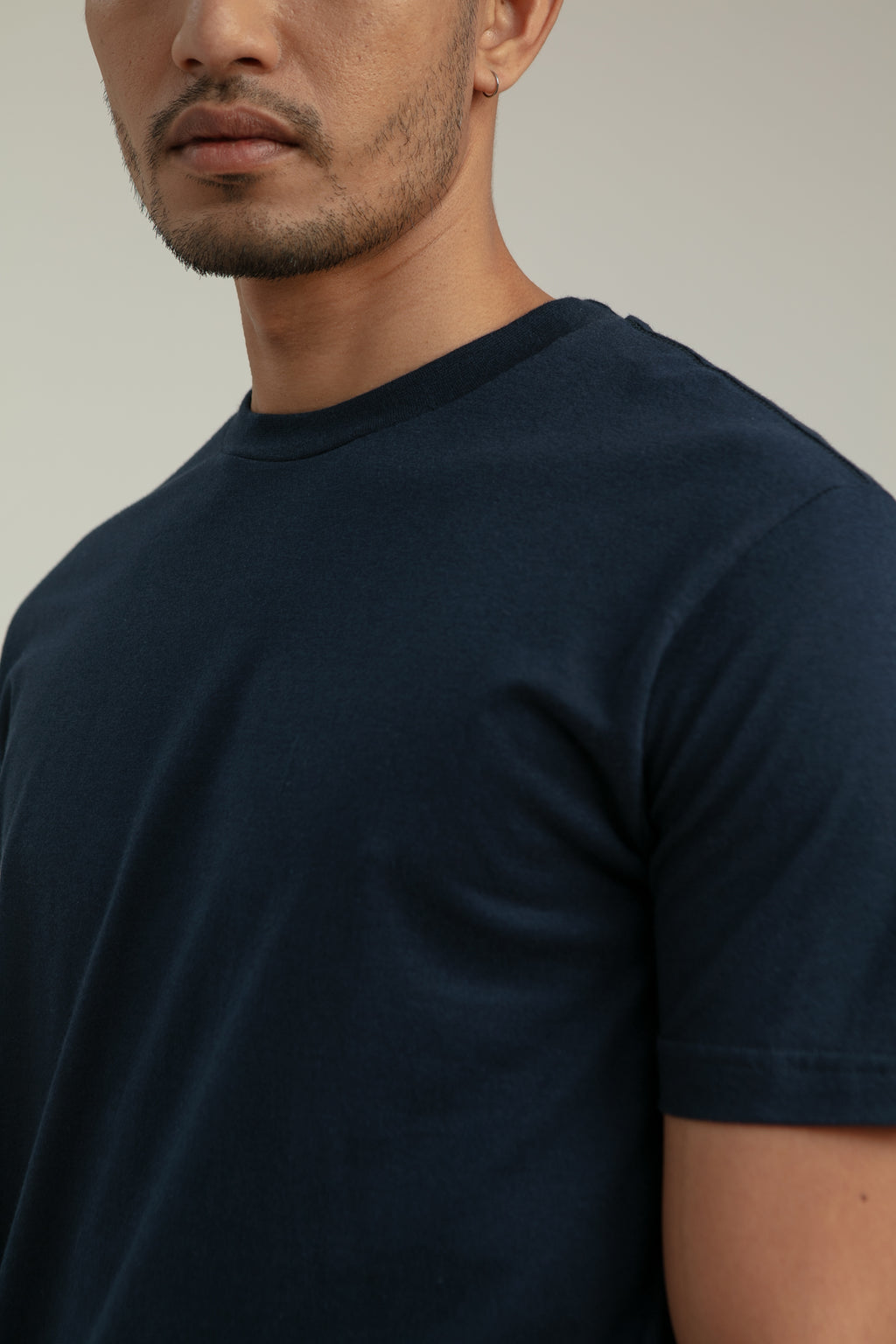 Bajo Unisex T-shirt in Navy