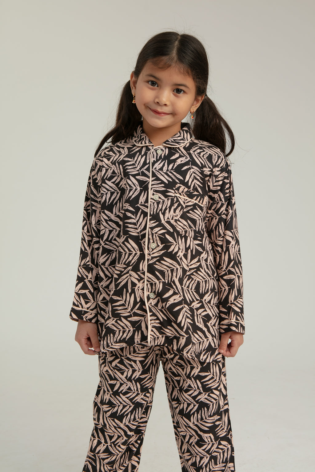 Praya Parigi Kids Long Sleeve Set in Black Bamboo