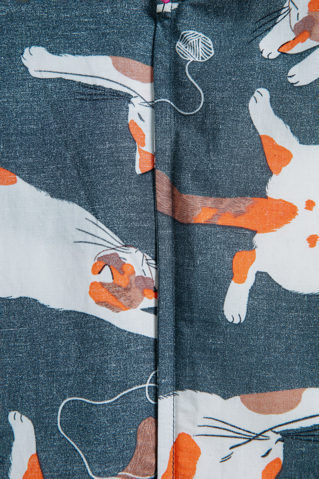 Kasturi Set in Grey Gembul