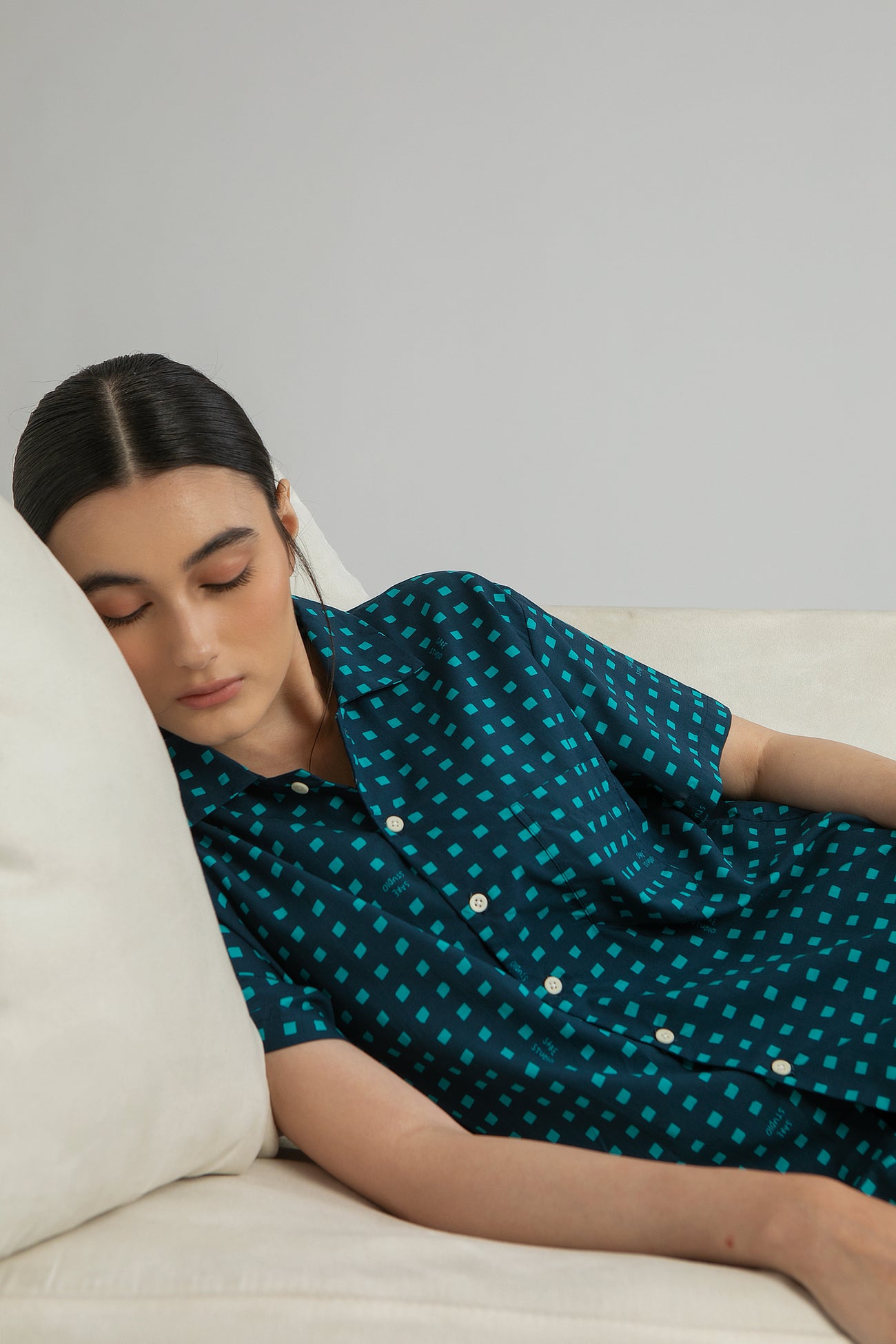 Dali Unisex Relax Top in Tosca Dadu