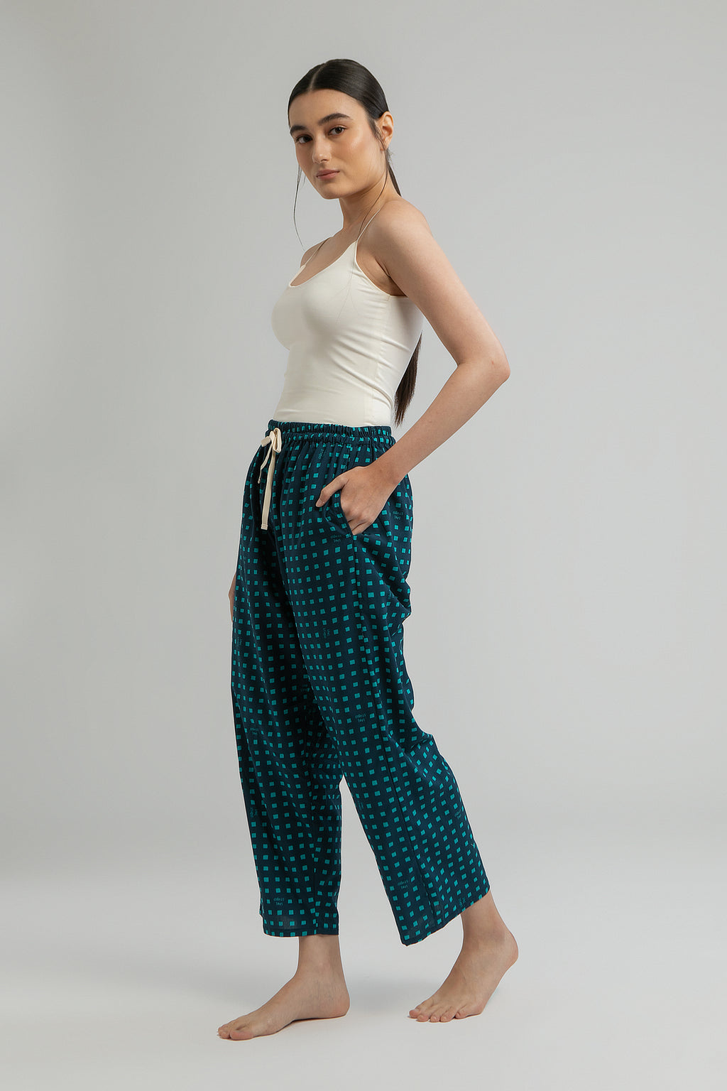 Kasturi Pajama Set in Tosca Dadu