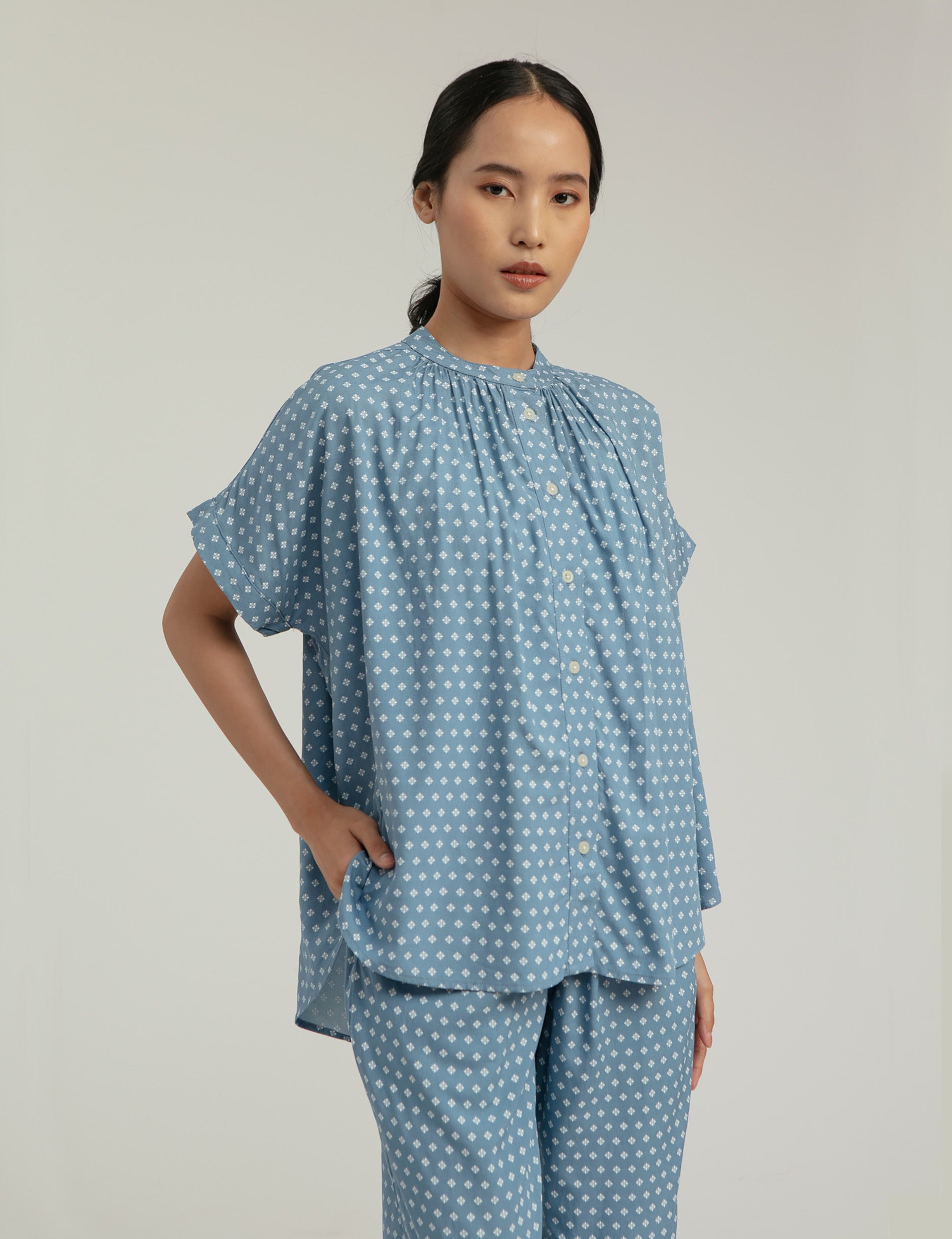 Toba Pajama Top in Sky Bijou