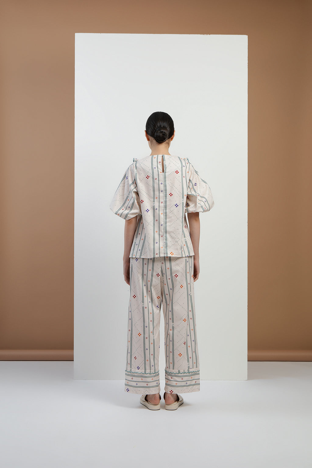 Pasia Ruffles Embroidered Top in Bone Bajamba