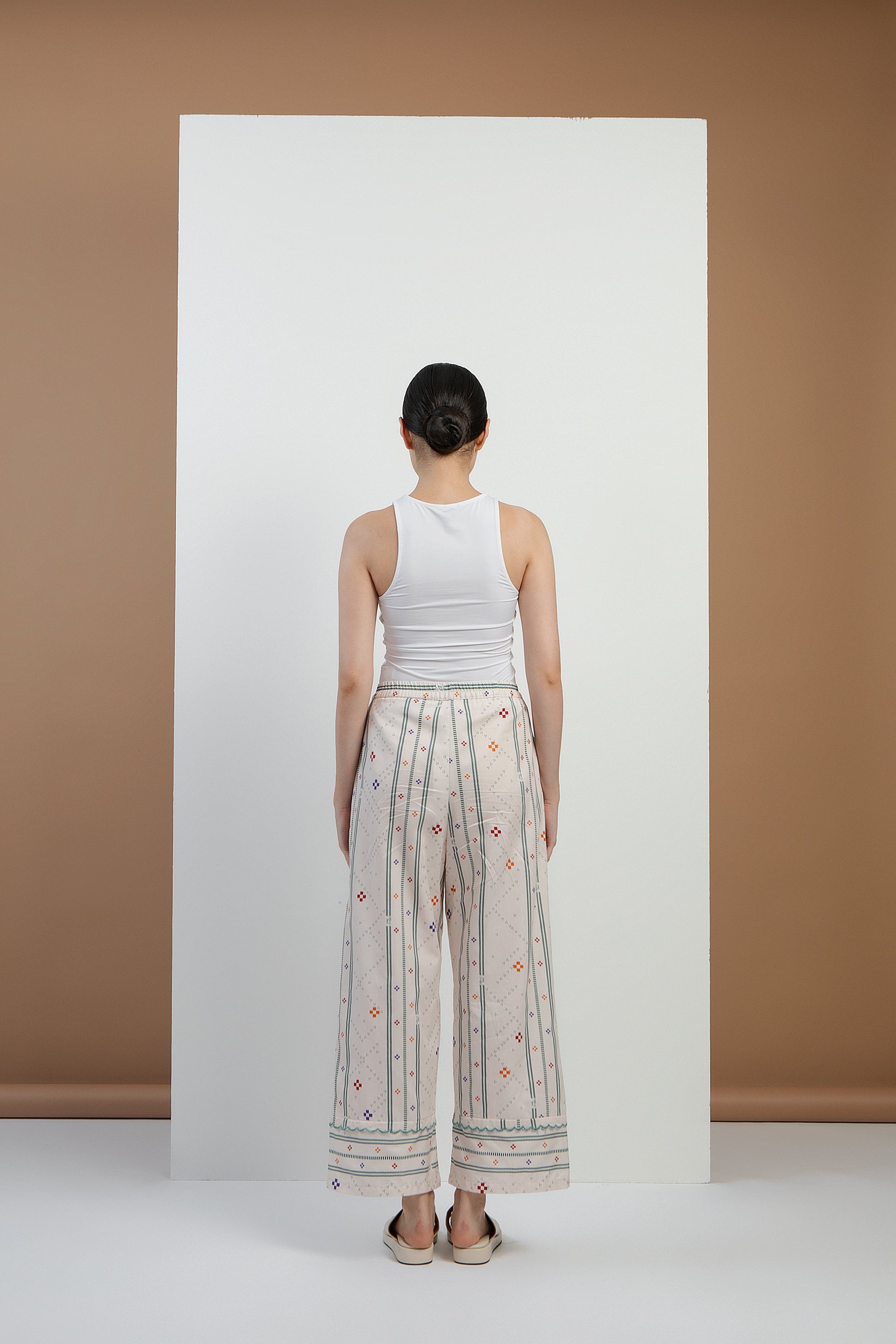 Muaro High Waist Pants in Bone Bajamba