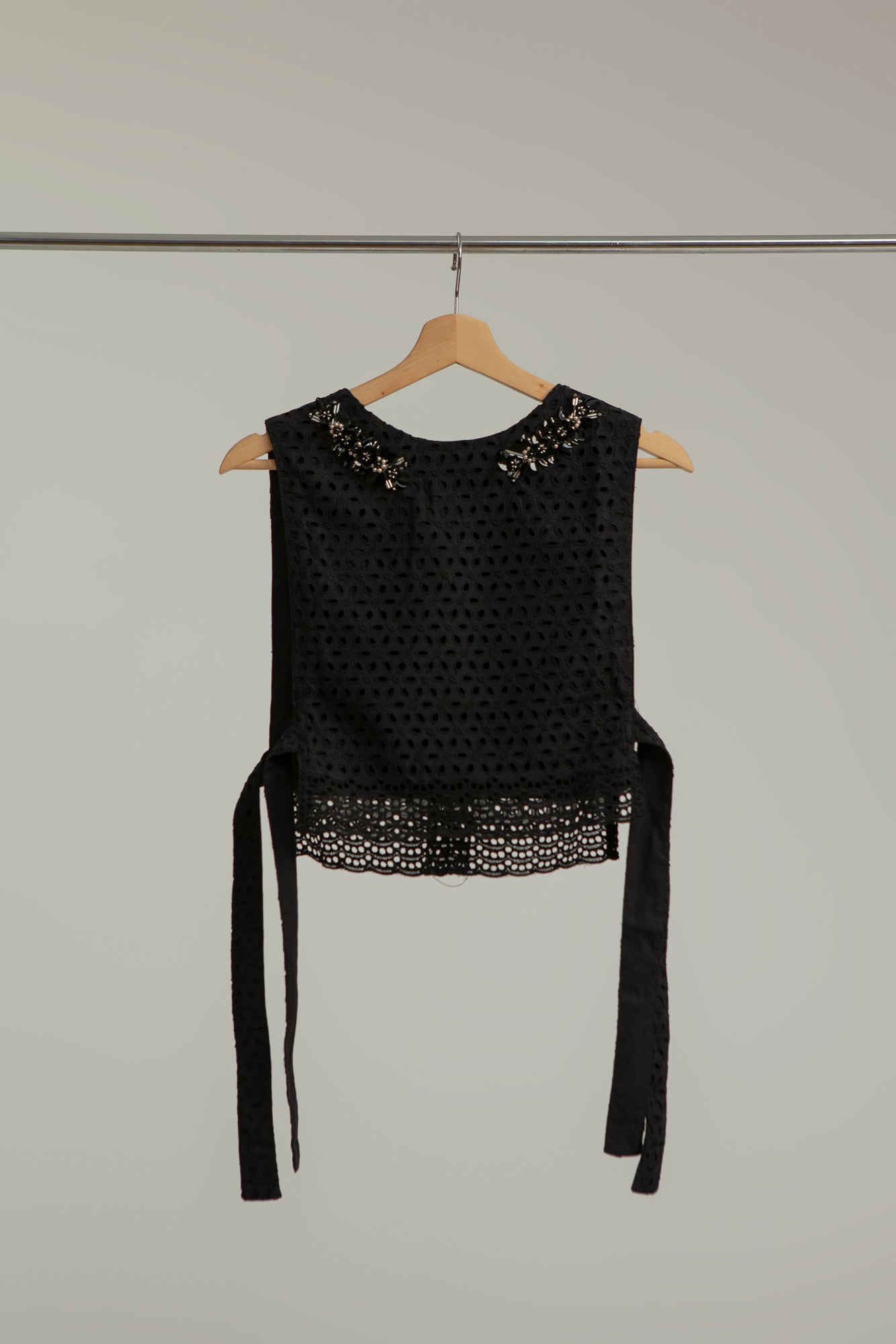 Anggrek Bib in Black