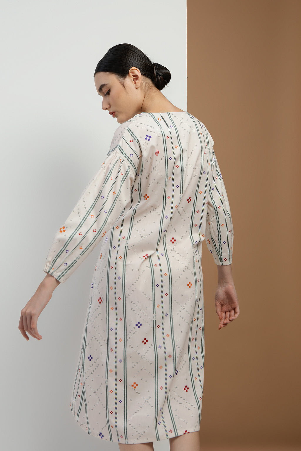 Limau Dress in Bone Bajamba