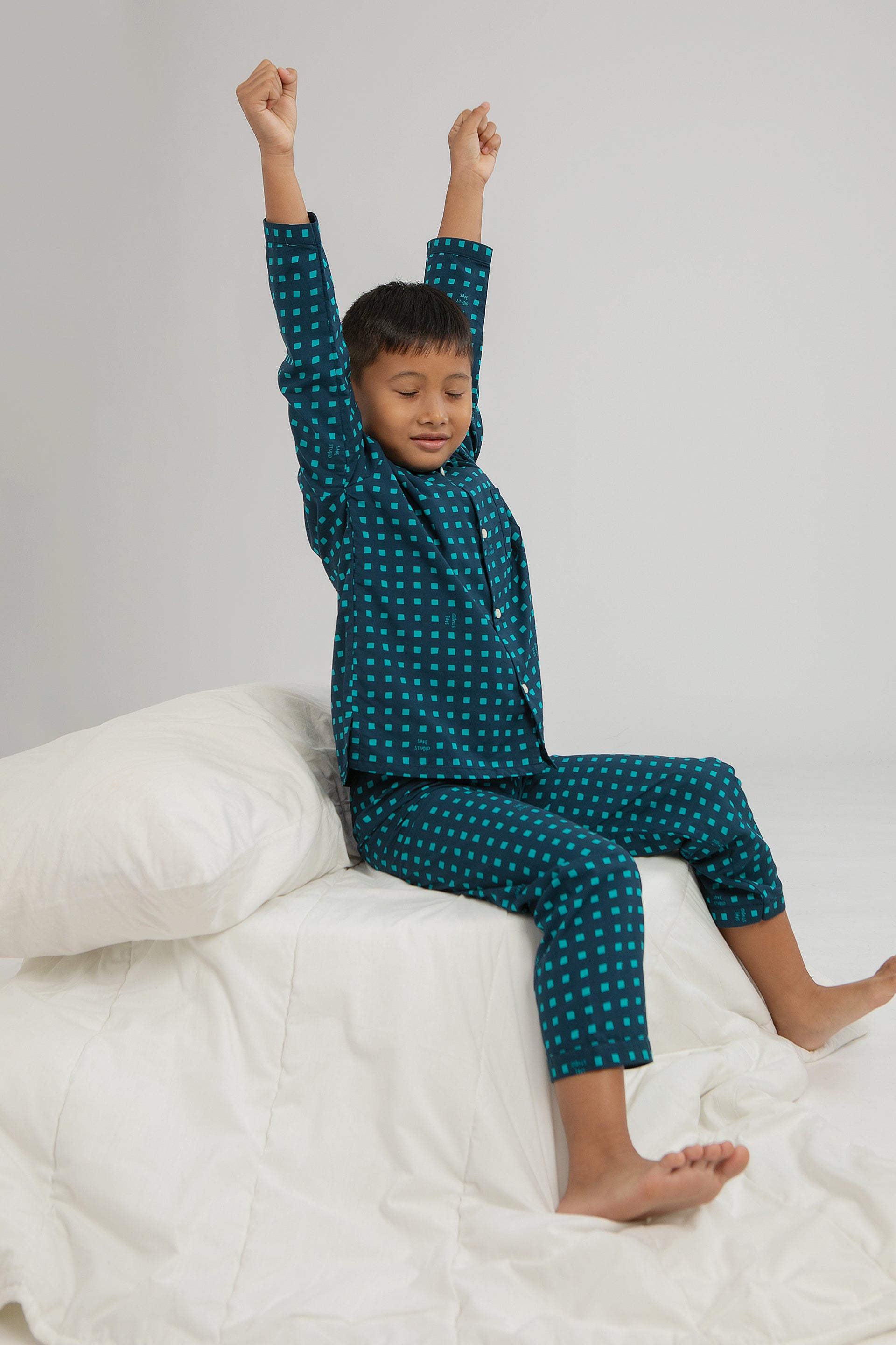 Praya Parigi Kids Long Sleeve Set in Tosca Dadu