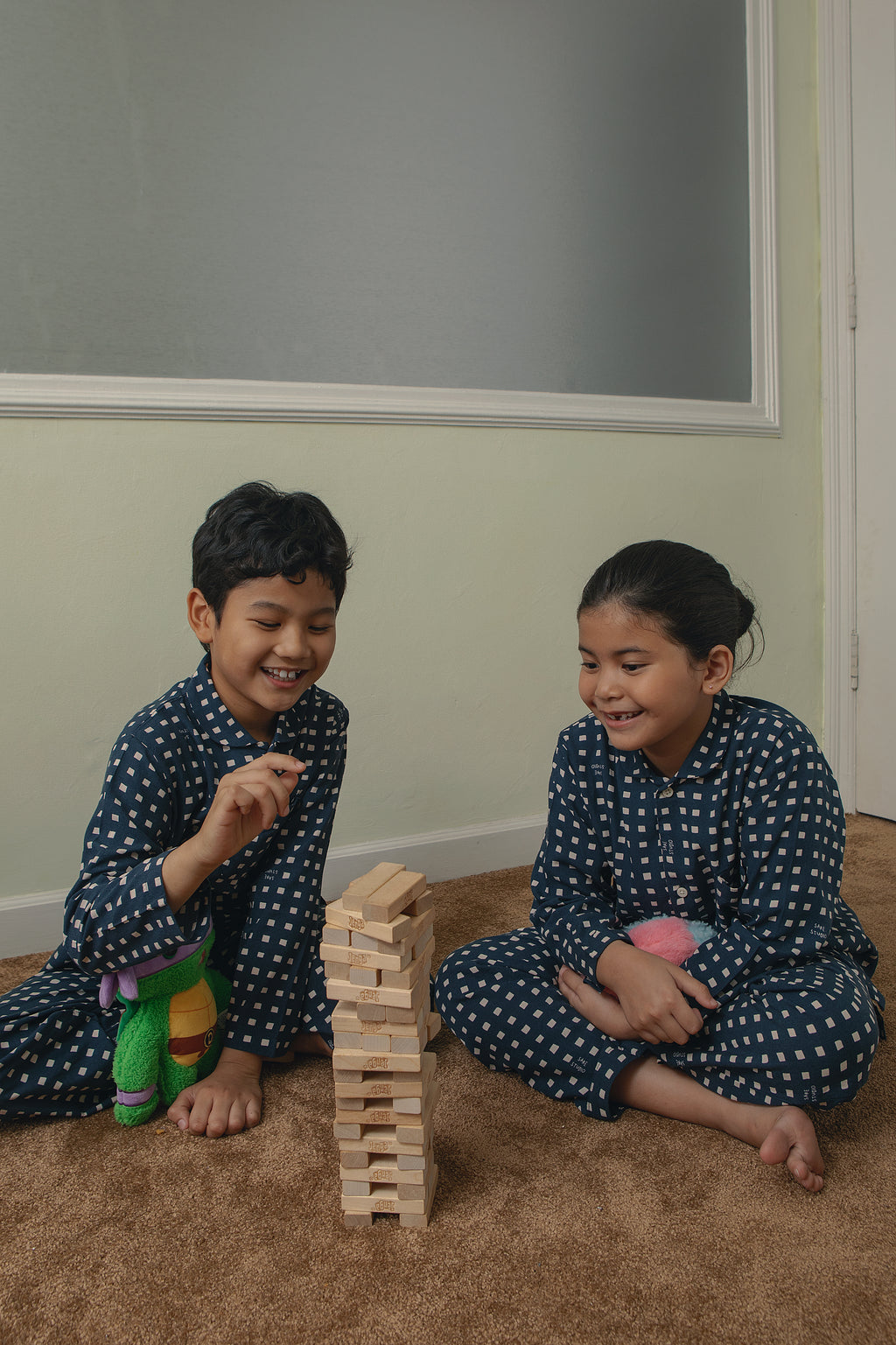 Praya Parigi Kids Long Sleeve Set in Navy Dadu