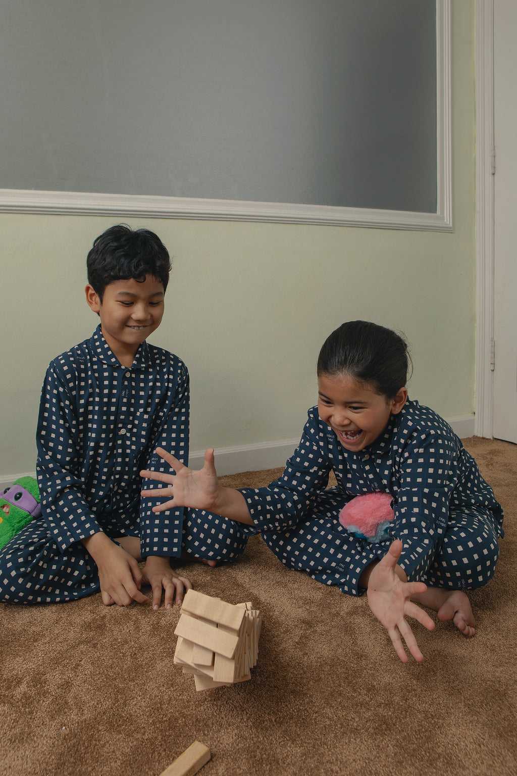 Praya Parigi Kids Long Sleeve Set in Navy Dadu