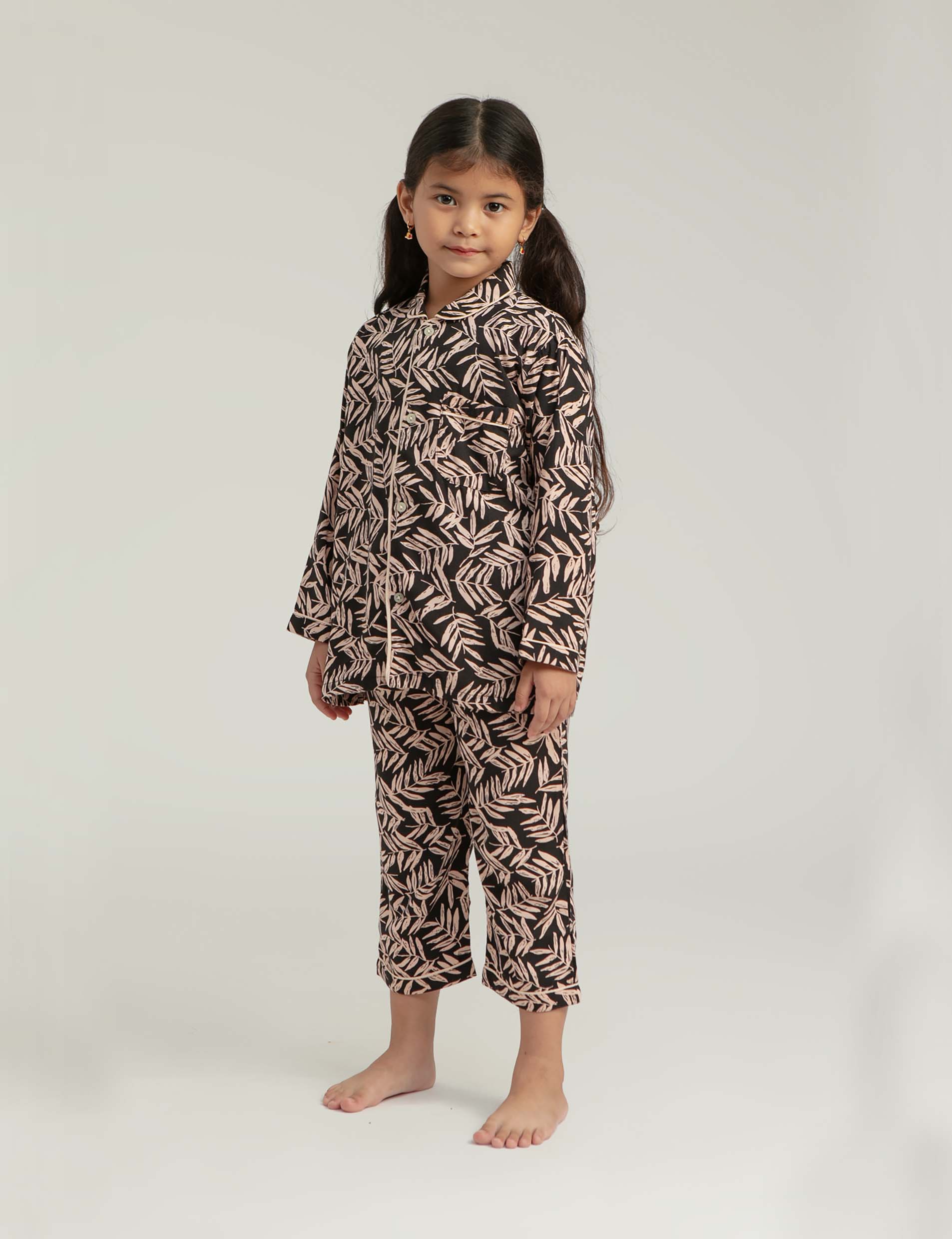 Praya Parigi Kids Long Sleeve Set in Black Bamboo