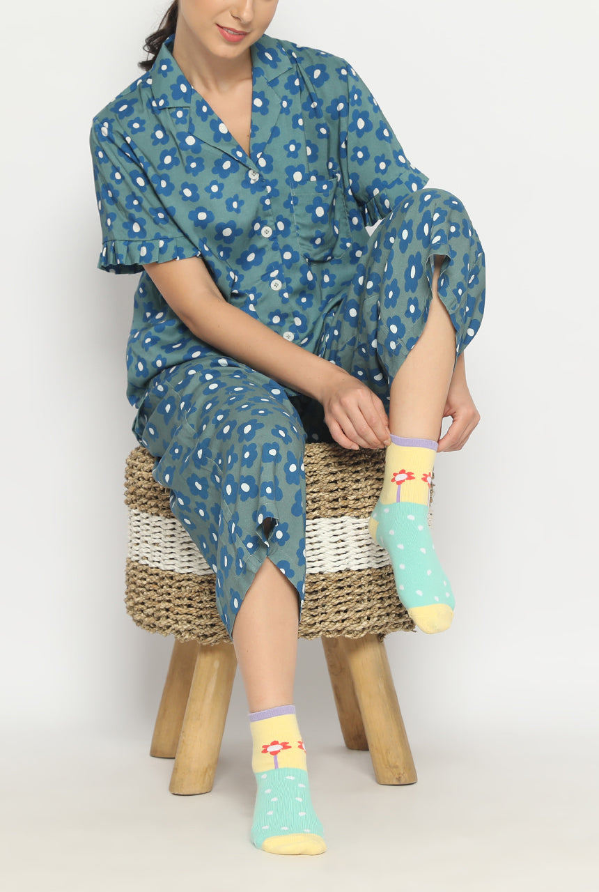 Natura Socks in Yellow