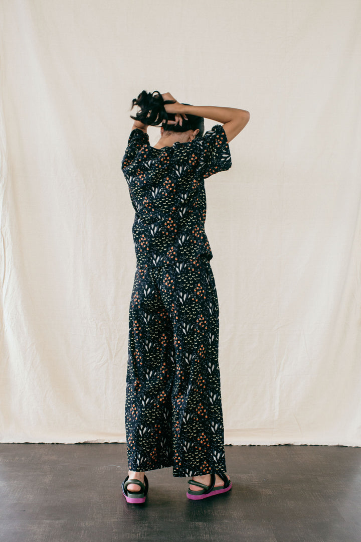 Biu Palazzo Pants in Black Yard