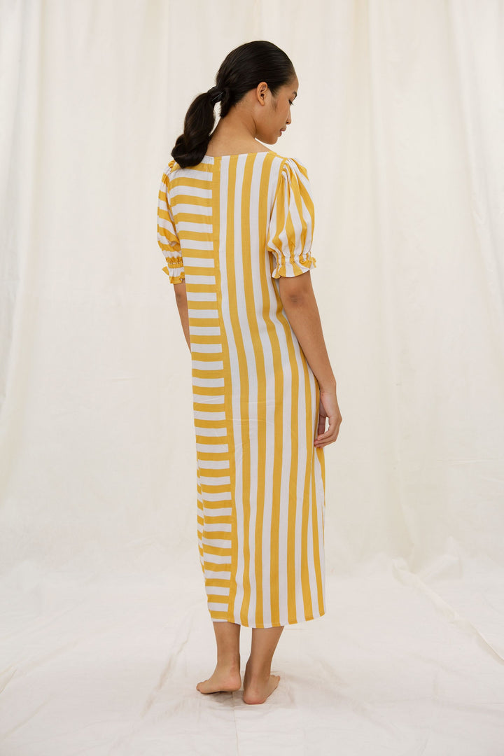 Lamalera Puffed Sleeves Nightdress in Yellow Stripe