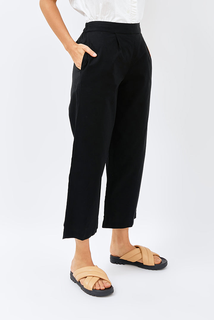 Kai Classic Straight Pants in Black Poplin