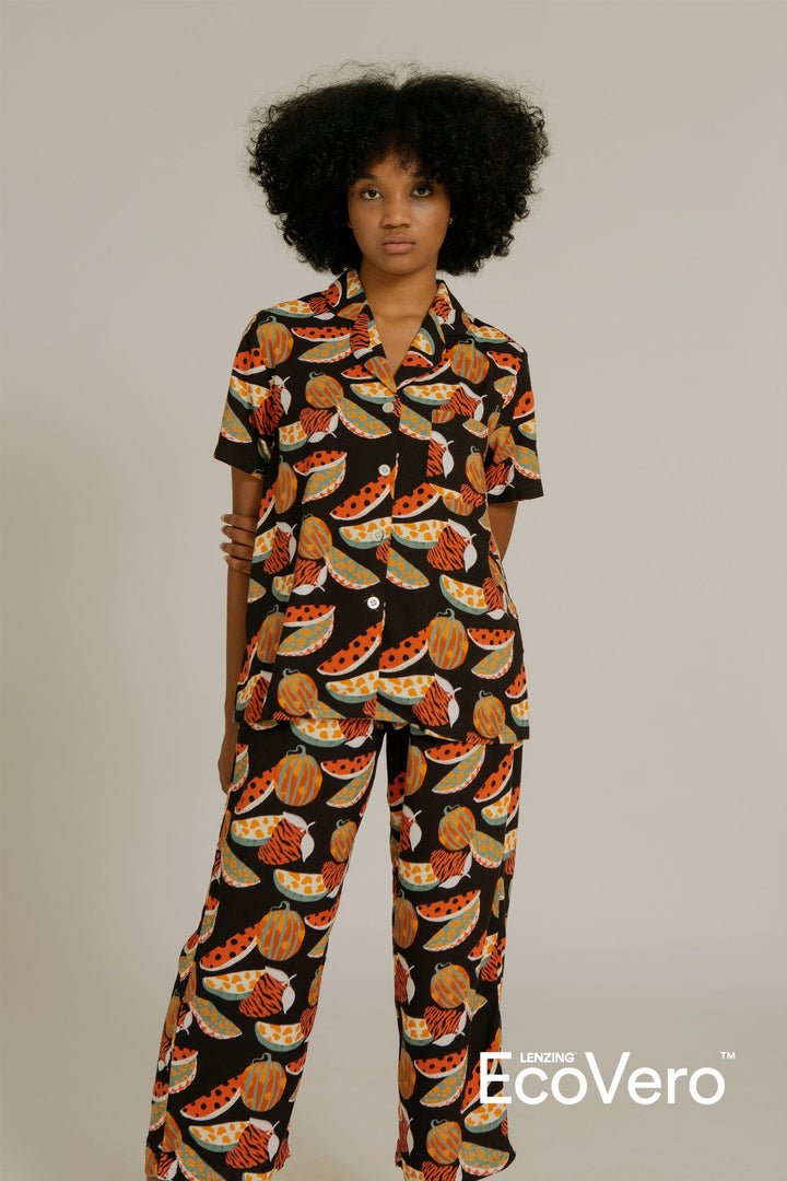 Mappi Short Sleeve Pajama Top in Black Fruit